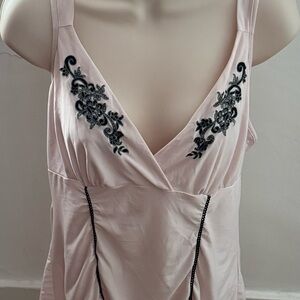 California Dynasty pink embroidered babydoll pajama top, size M boho loungewear